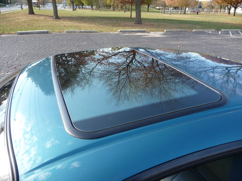 Glass sunroof Toyota