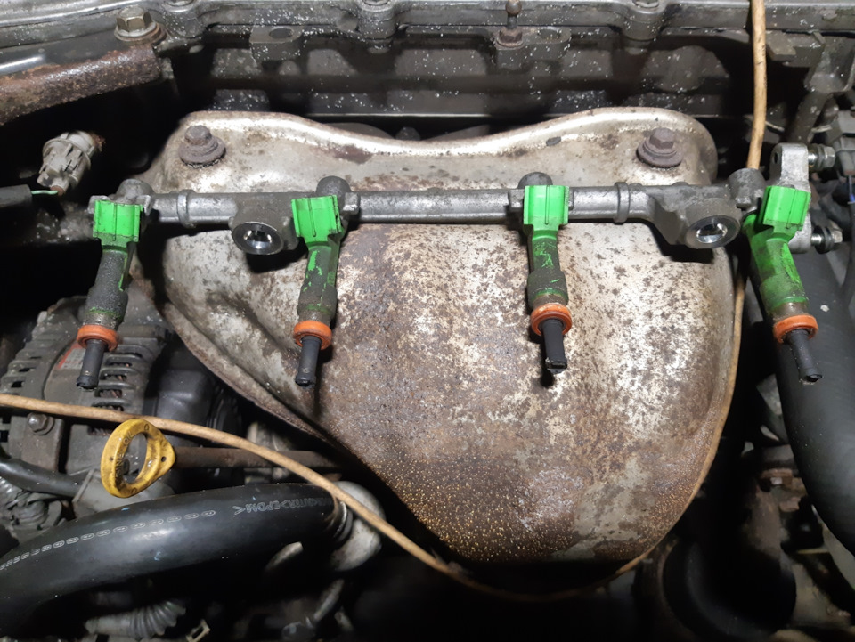 Прокладка впуска, форсунки, дроссель — Toyota Camry (XV40), 2,5 л, 2009 ...