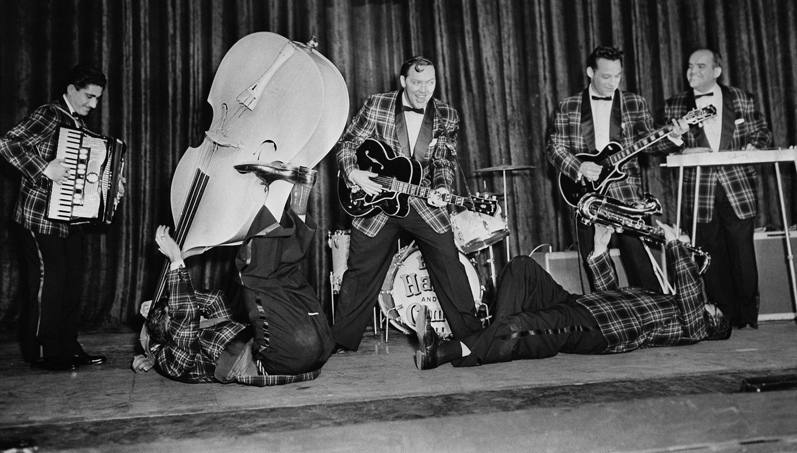 Группы 50 х. Билл Хейли. Bill Haley and the Comets. Билл Хелли рок-н-ролл. The Comets группа.