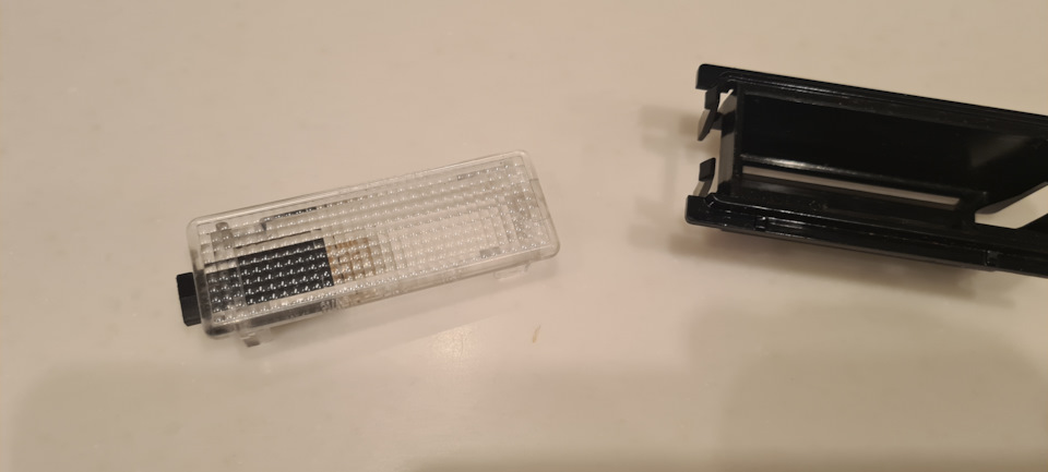 Подсветка багажного отделения на Ford Focus Hatchback III, Ford Focus Sedan III, Ford Focus Wagon III. Б/у | 1 000 ₽ в городе Москва | DRIVE2