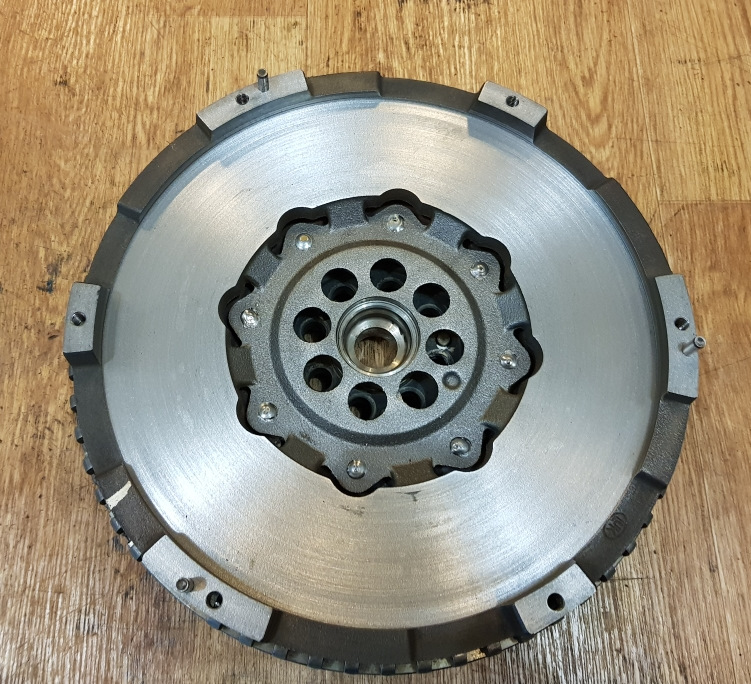 Ремонт маховика Hyundai Starex H1 — АвтоАРС на DRIVE2