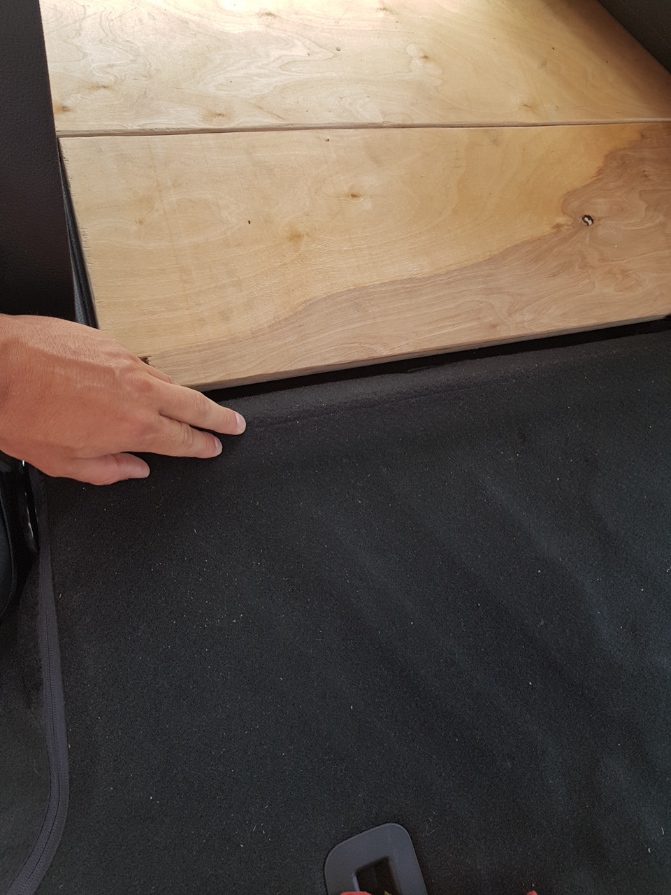 Вот по этой линии — Lada Vesta SW (1G)