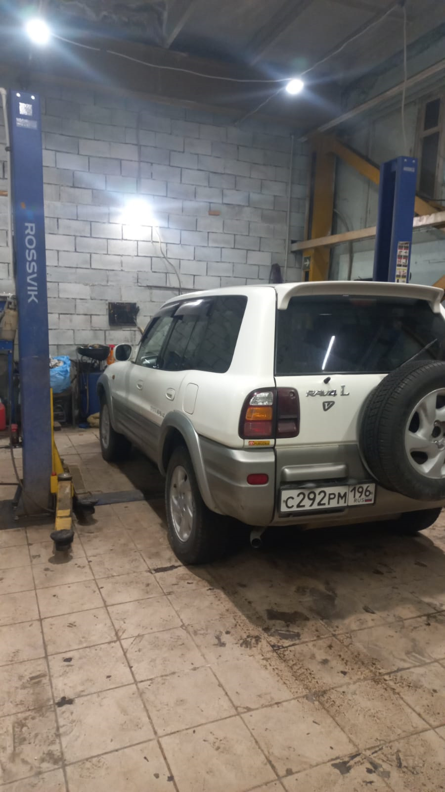 Эксплуатация авто — Toyota RAV4 (I), 2 л, 1998 года | стайлинг | DRIVE2