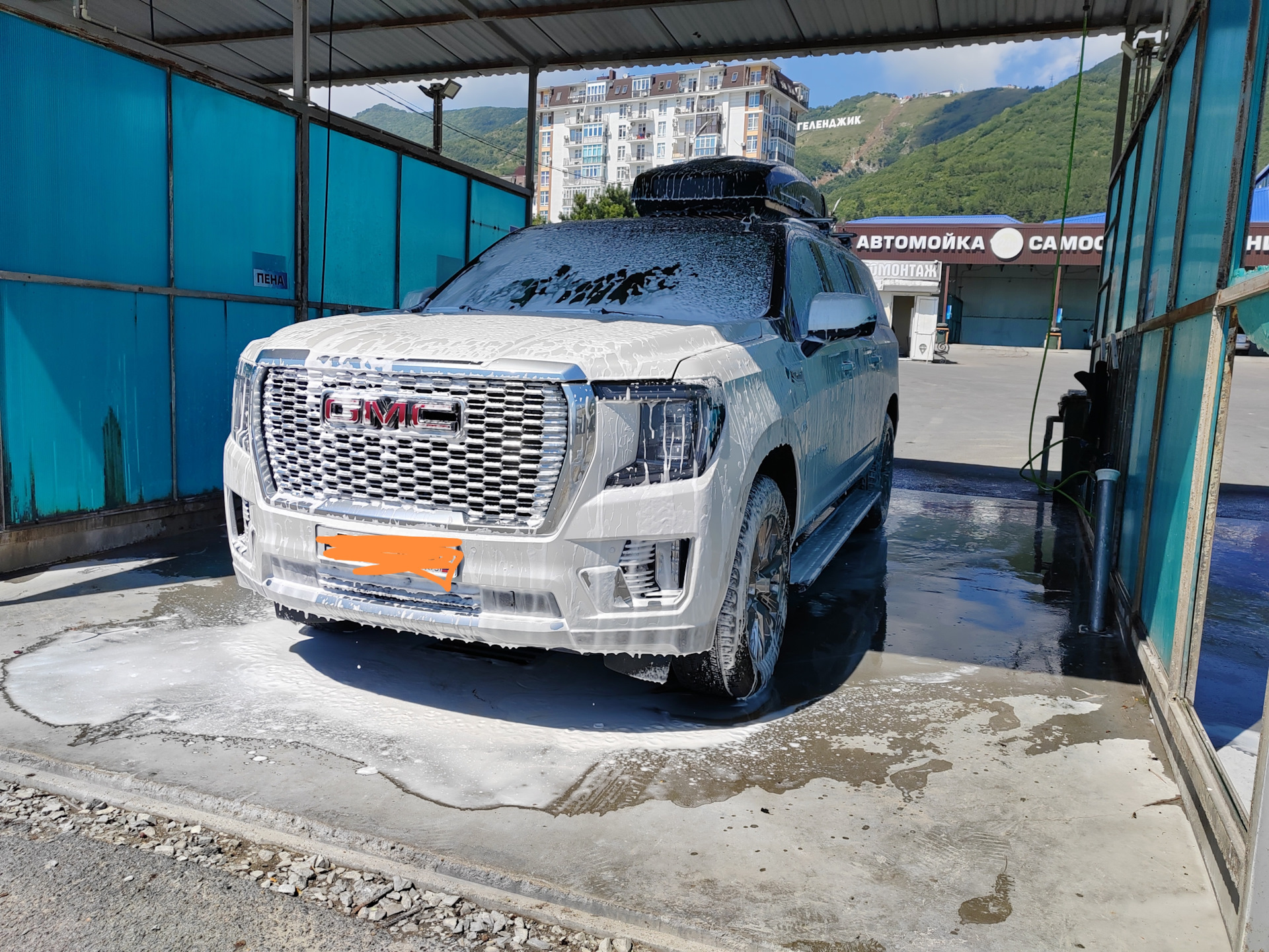 Дорога обратно из отпуска — GMC Yukon (5G), 6,2 л, 2022 года | наблюдение |  DRIVE2