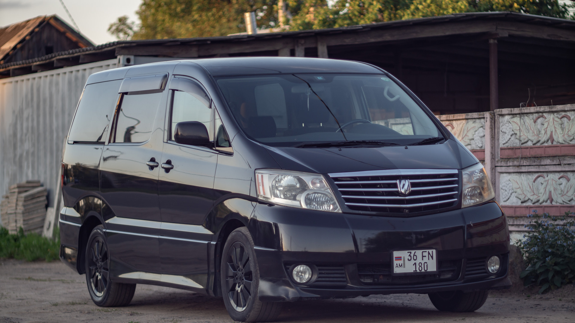 Toyota Alphard 3.0 бензиновый 2003 | V-6/4WD/220л.с. на DRIVE2