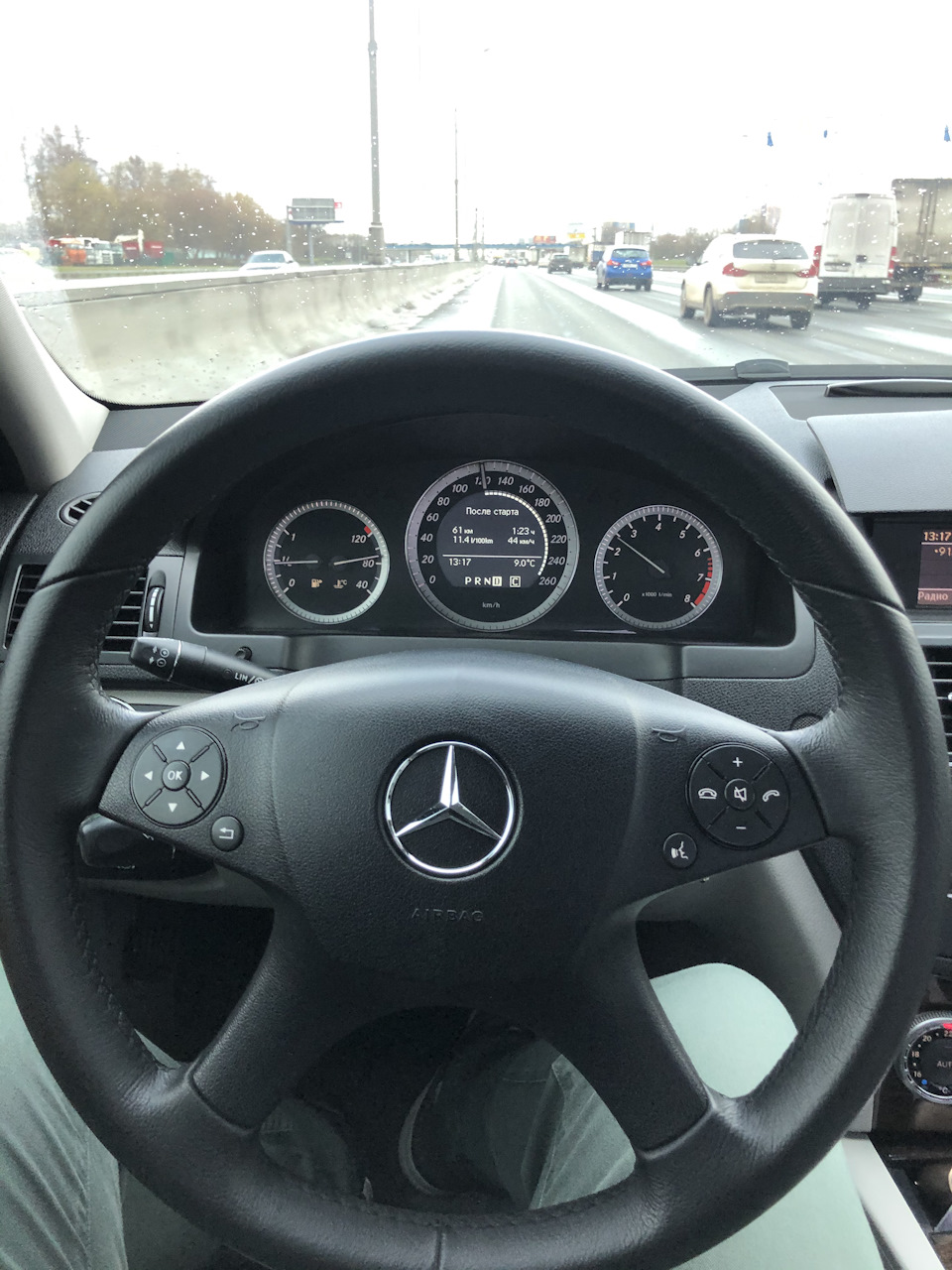 4 круга ада. Руль от реста. — Mercedes-Benz C-class (W204), 2,5 л, 2008  года | аксессуары | DRIVE2