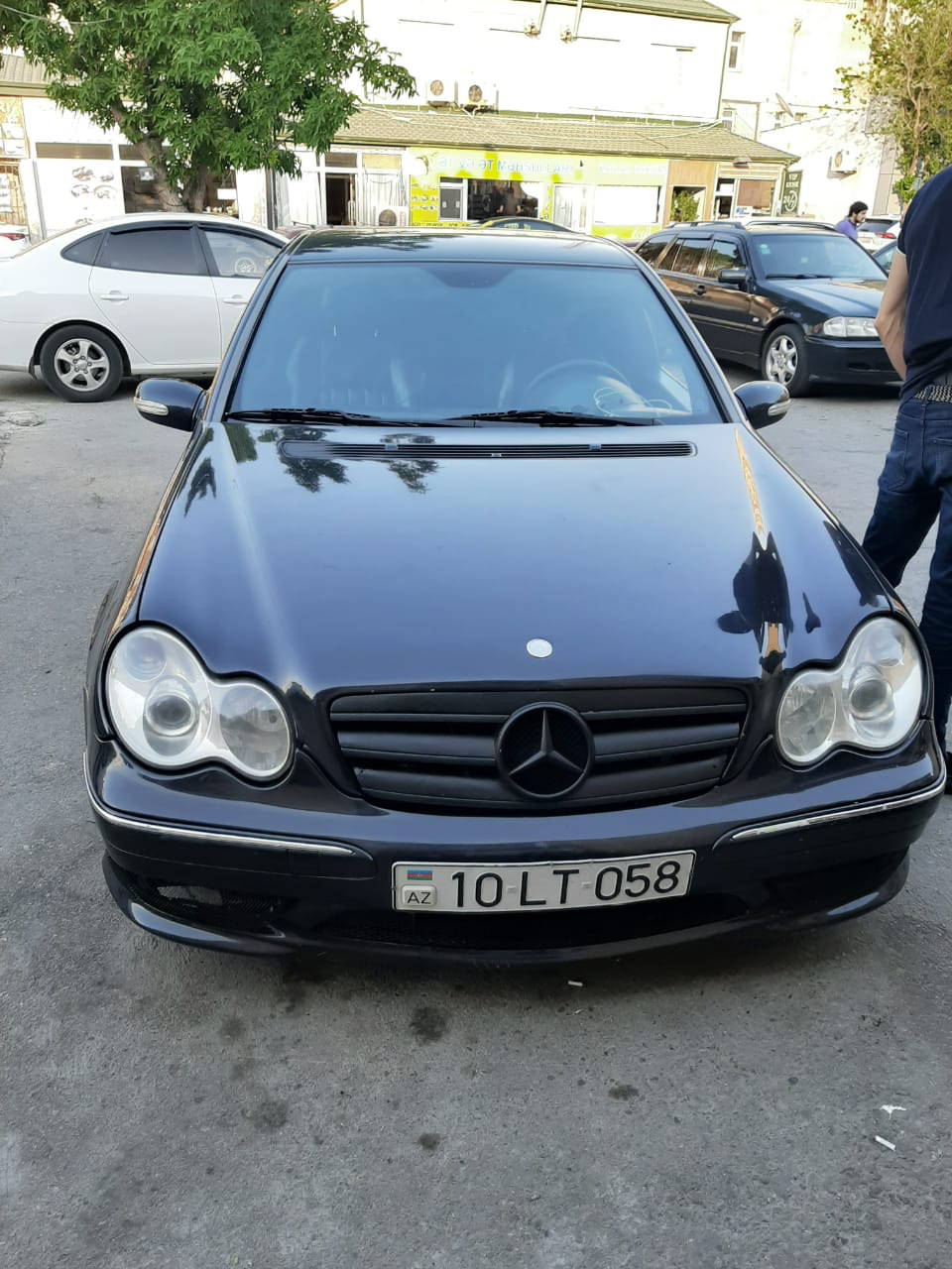 Замена ткани потолка — Mercedes-Benz C 32 AMG (W203), 3,2 л, 2002 года |  аксессуары | DRIVE2