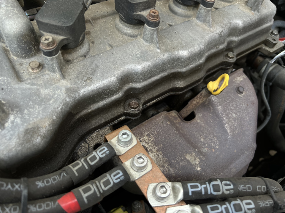 Замена прокладок клапанной крышки — Nissan Almera Classic (B10), 1,6 л ...