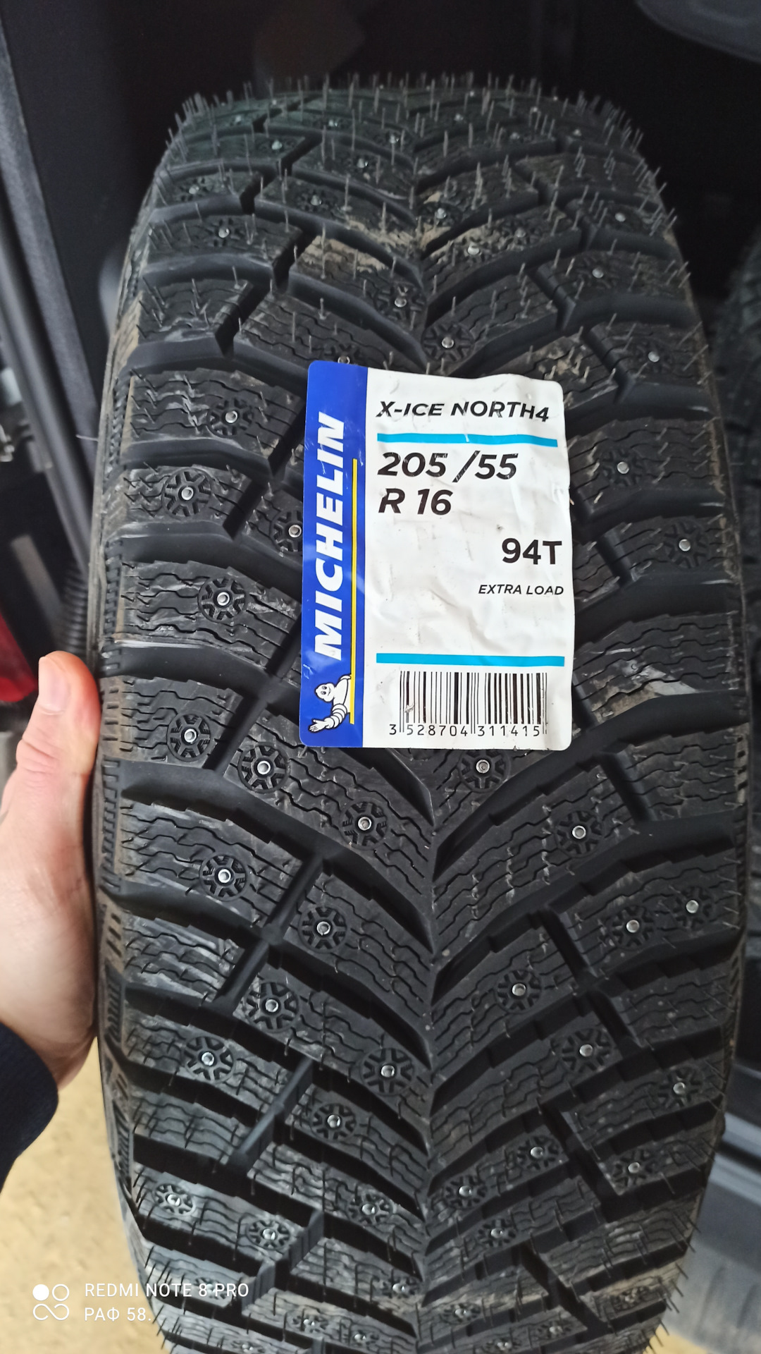 Мишлен зимняя шипованная. Michelin x-Ice North 4 Tiguan. Резина зимняя Мишлен x-Ice 4. Michelin x-Ice North 4 маркировка. Michelin x-Ice North 2010 года.