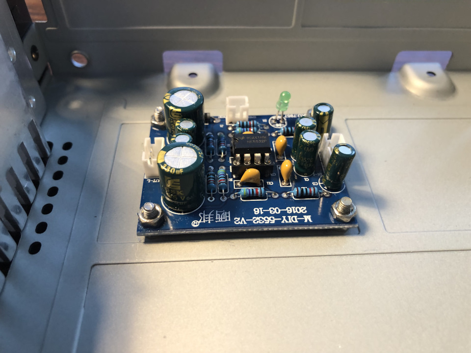 Доработка (доработка магнитолы RCD 330 plus, выход на сабвуфер) — SEAT ...