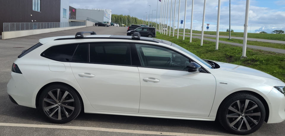 Фото в бортжурнале Peugeot 508 SW (2G)