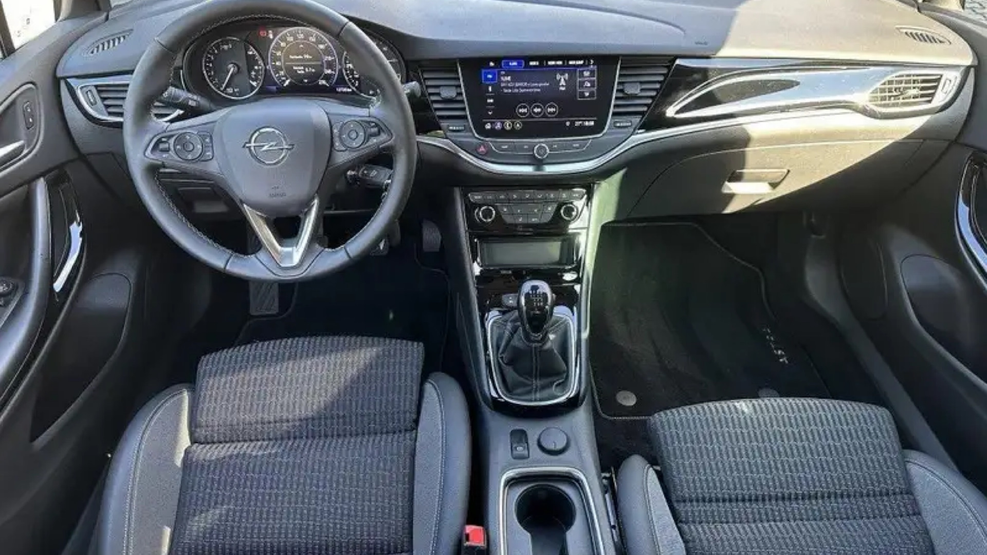 Opel Astra K 1.2 бензиновый 2019 | Машина жены на DRIVE2