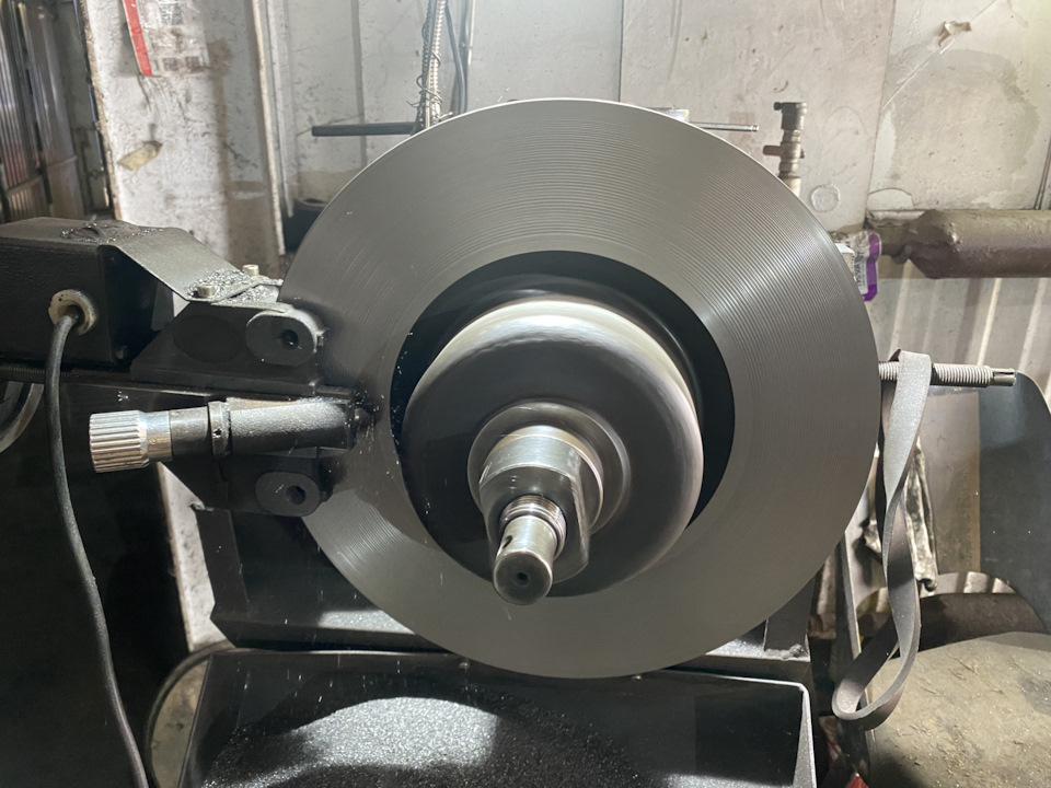 Вибрация на кузове/руле 100-140 км/ч — Volvo XC90 (2G), 2 л, 2017 года ...