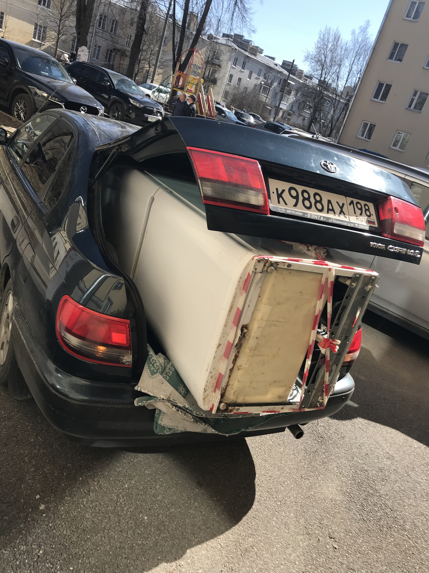 Когда большой багажник😂😎 — Toyota Carina E, 1,8 л, 1995 года ...