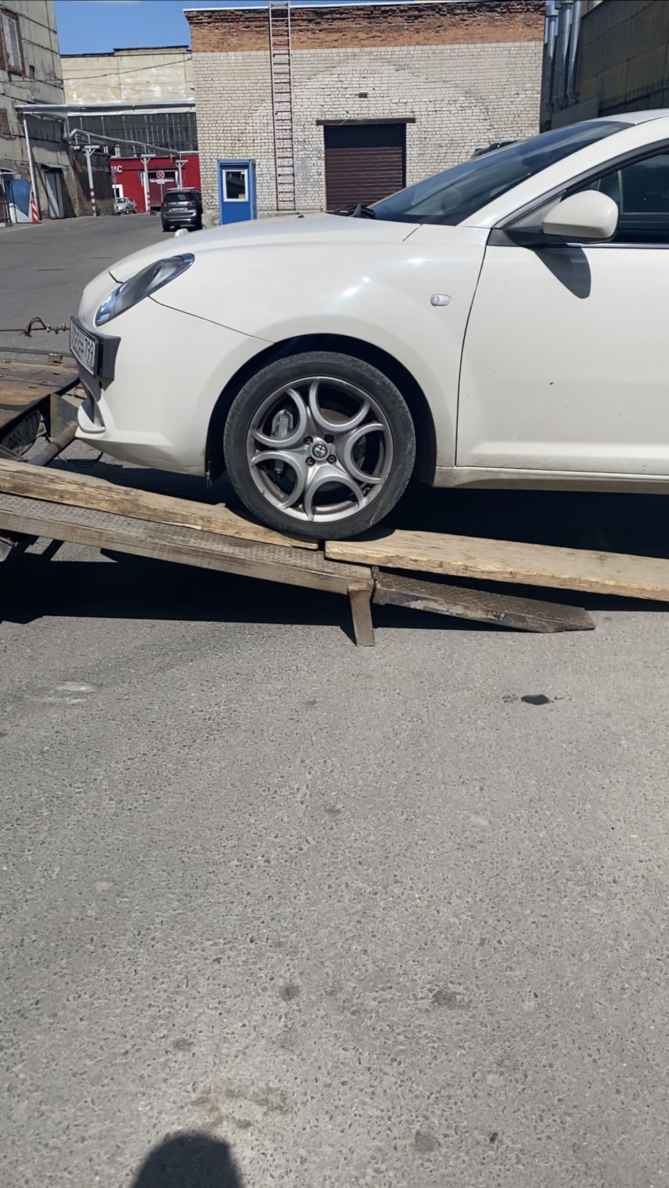 Поставили в очередь на ремонт — Alfa Romeo Mi.To, 1,4 л, 2014 года ...