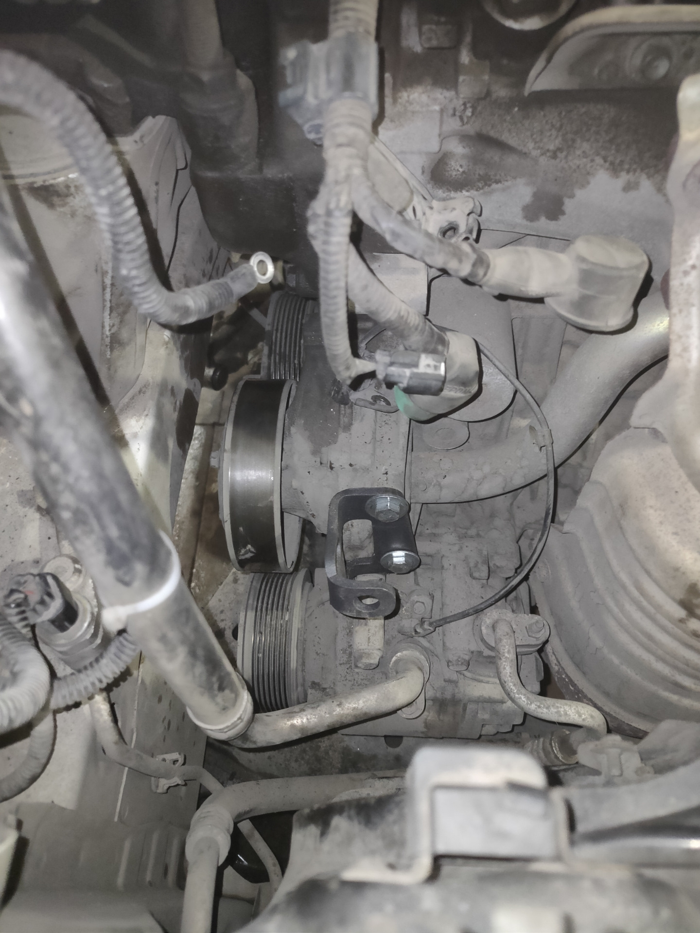 Механический натяжитель ремня R18A — Honda Stream, 1,8 л, 2008 года ...