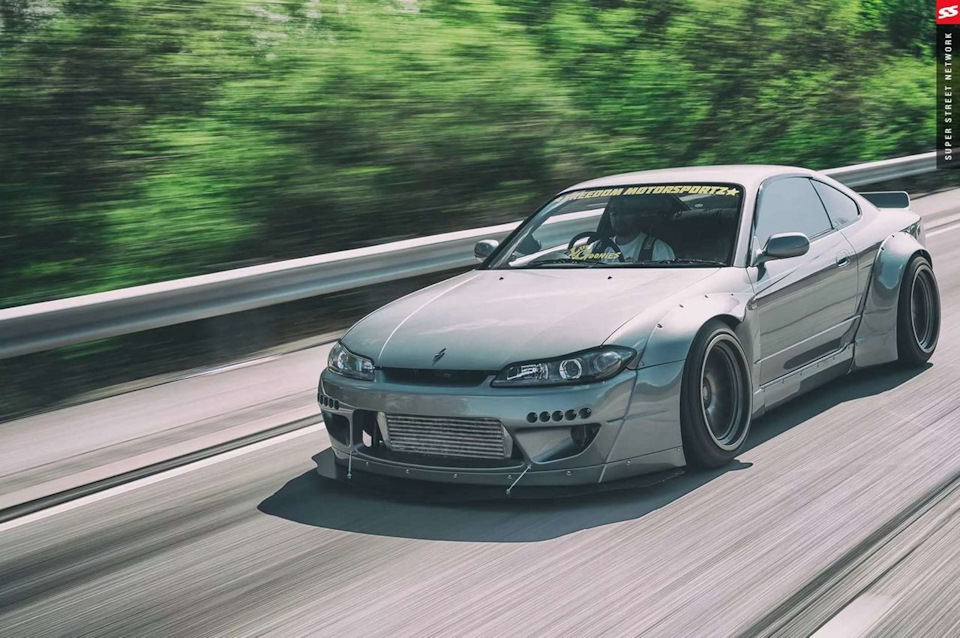 Nissan 240sx s15