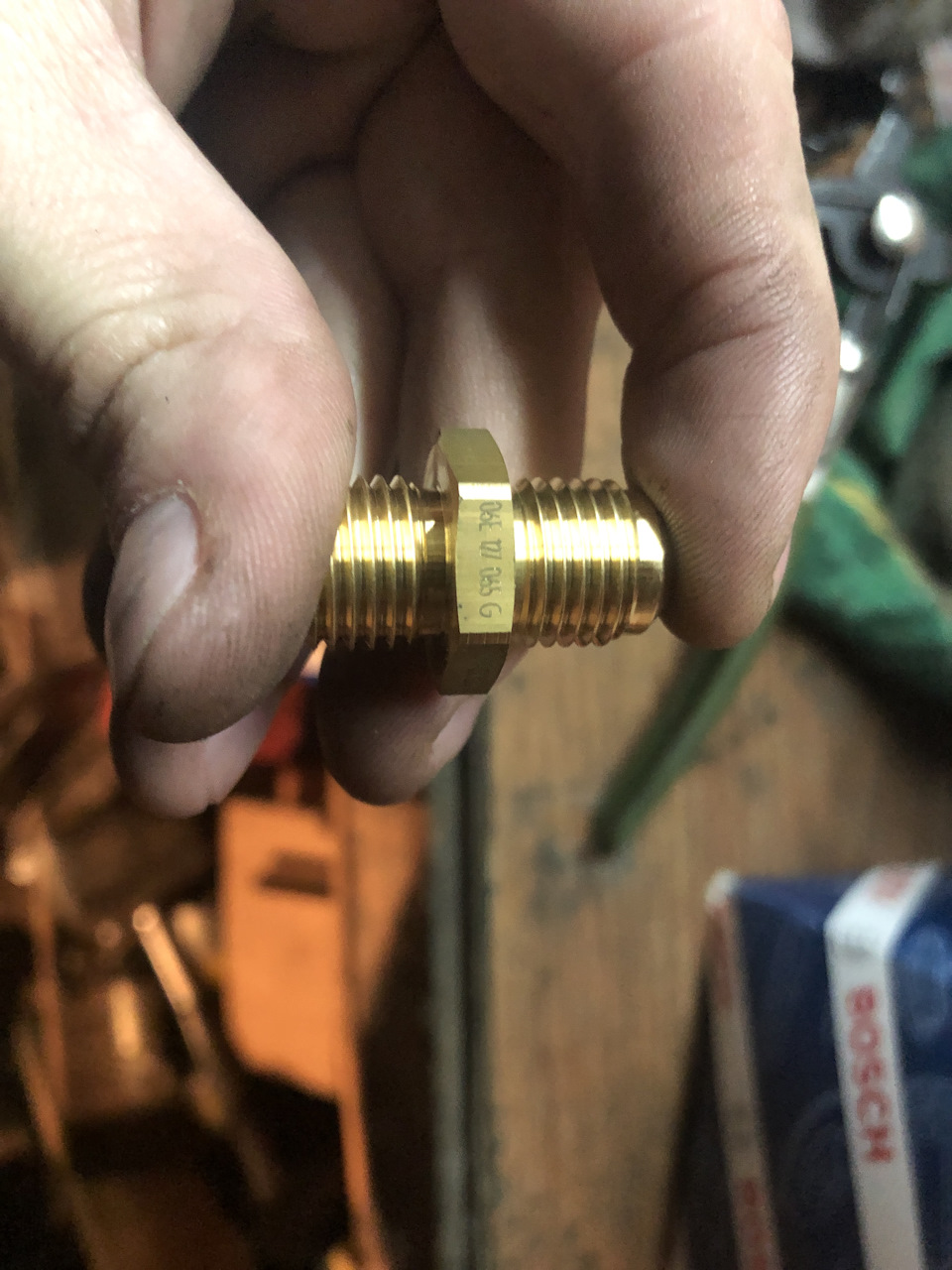 Обратный клапан топливного насоса w124. 4. Штуцер обратки тнвд. Штуцер клапан тнвд д144. М 51 перепускной клапан тнвд.