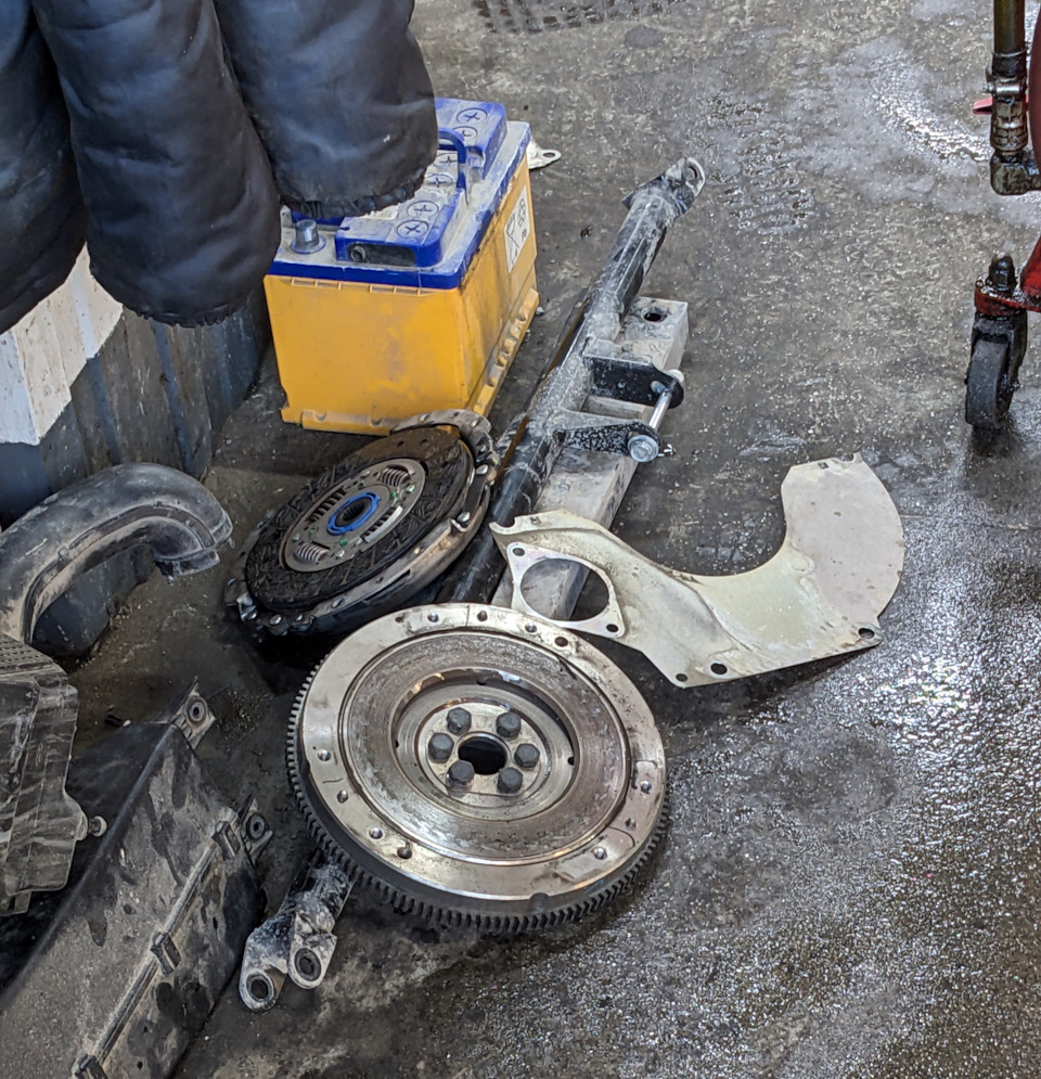 Замена маслоприемника — Lada Vesta SW, 1,6 л, 2020 года | визит на ...