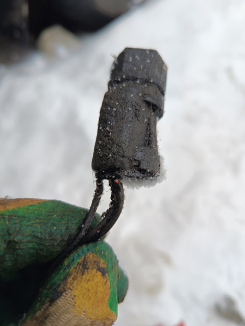 Датчик спидометра ваз 2110. Датчик спидометра 2114. Как снять датчик спидометра. Датчик скорости isuzu bighorn. Датчик скорости рено 2007.