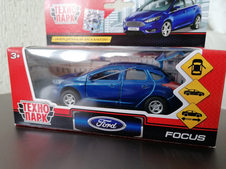 Игрушка Форд Фокус 3 рестайл хетчбек — Ford Focus Hatchback III, 1,6 л ...