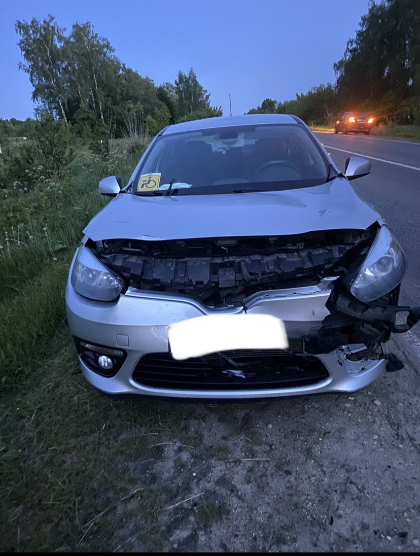 Поиск запчастей после аварии (дефлекторы радиатора) — Renault Fluence, 1,6  л, 2014 года | запчасти | DRIVE2