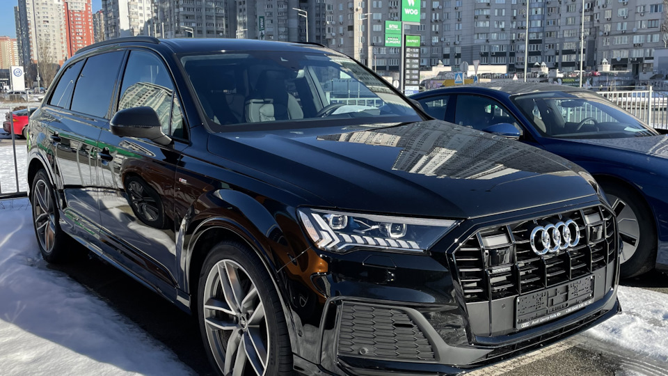 audi q7 2022 black