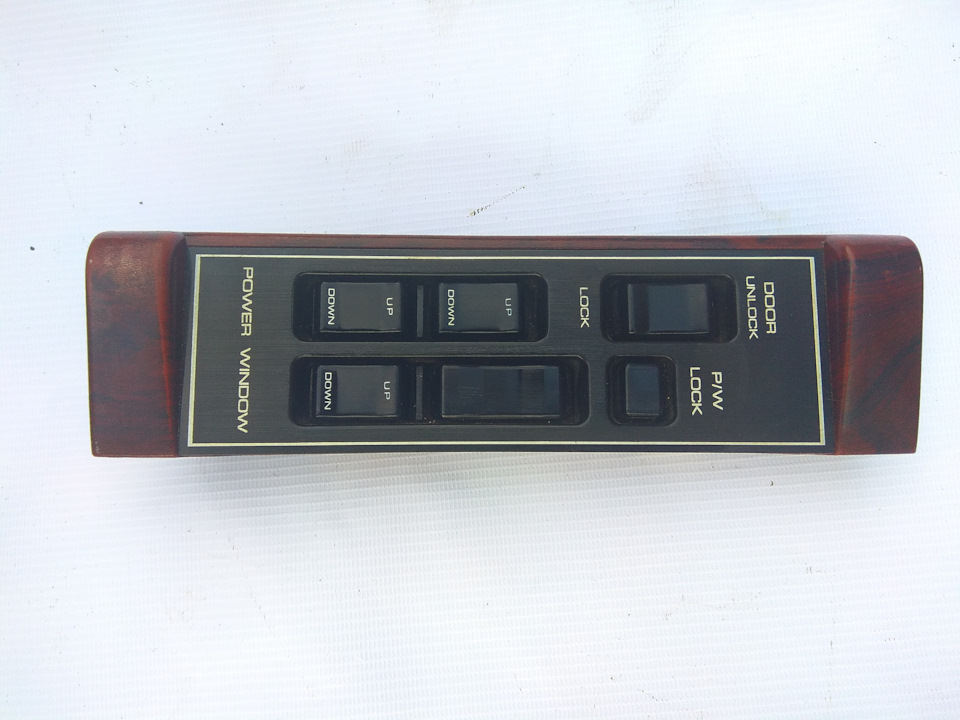 Пульт водительский NISSAN Cedric и Gloria на Nissan Cedric (6G), Nissan ...