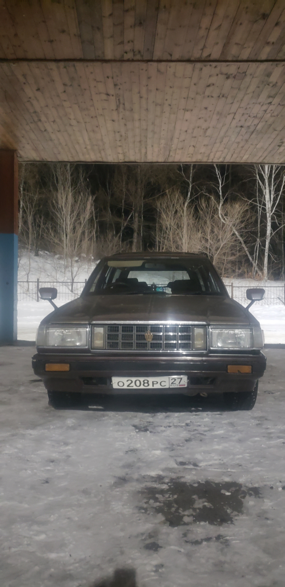 На работе, в своей любимой школе. — Toyota Crown Wagon (S120)