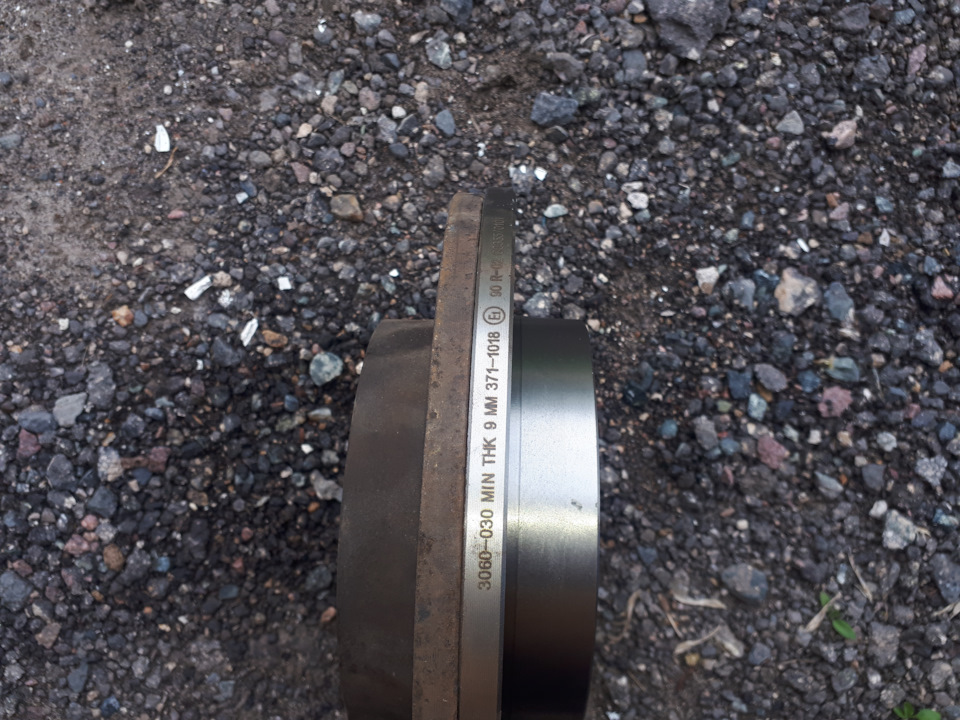 Фото в бортжурнале Mazda 3 (1G) BK. Запчасти на фото: 3060030