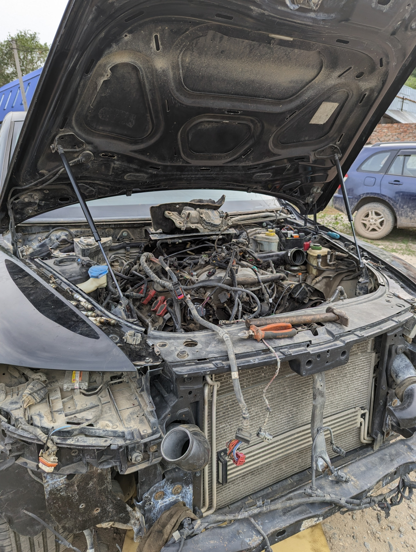 Замена подкапотной проводки — Volkswagen Touareg (1G), 4,2 л, 2005 года ...