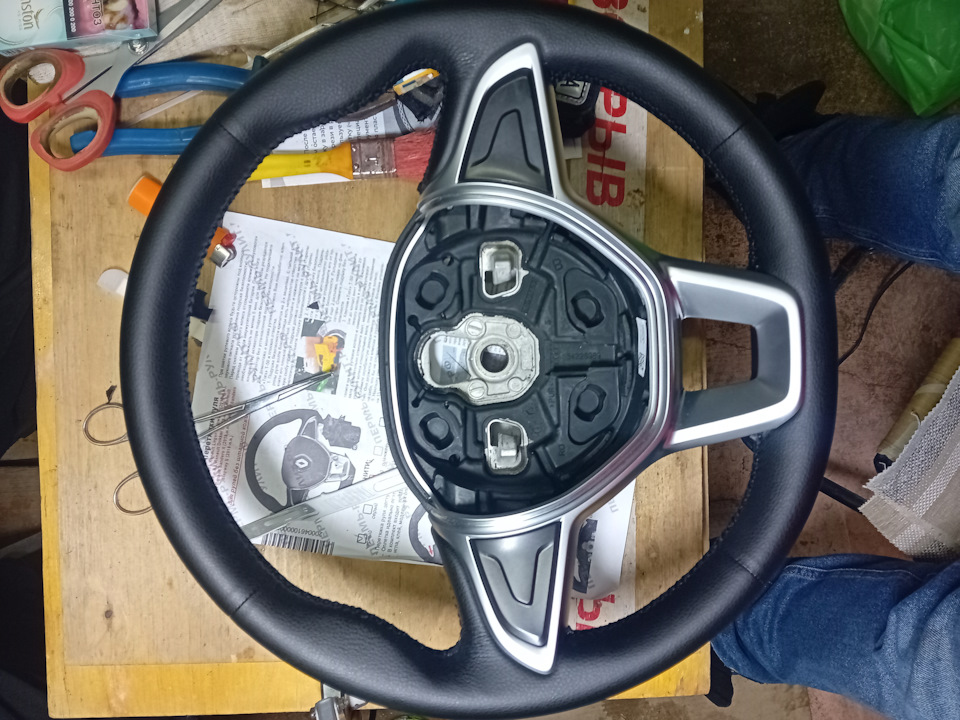 Руль готов! — Renault Logan Stepway