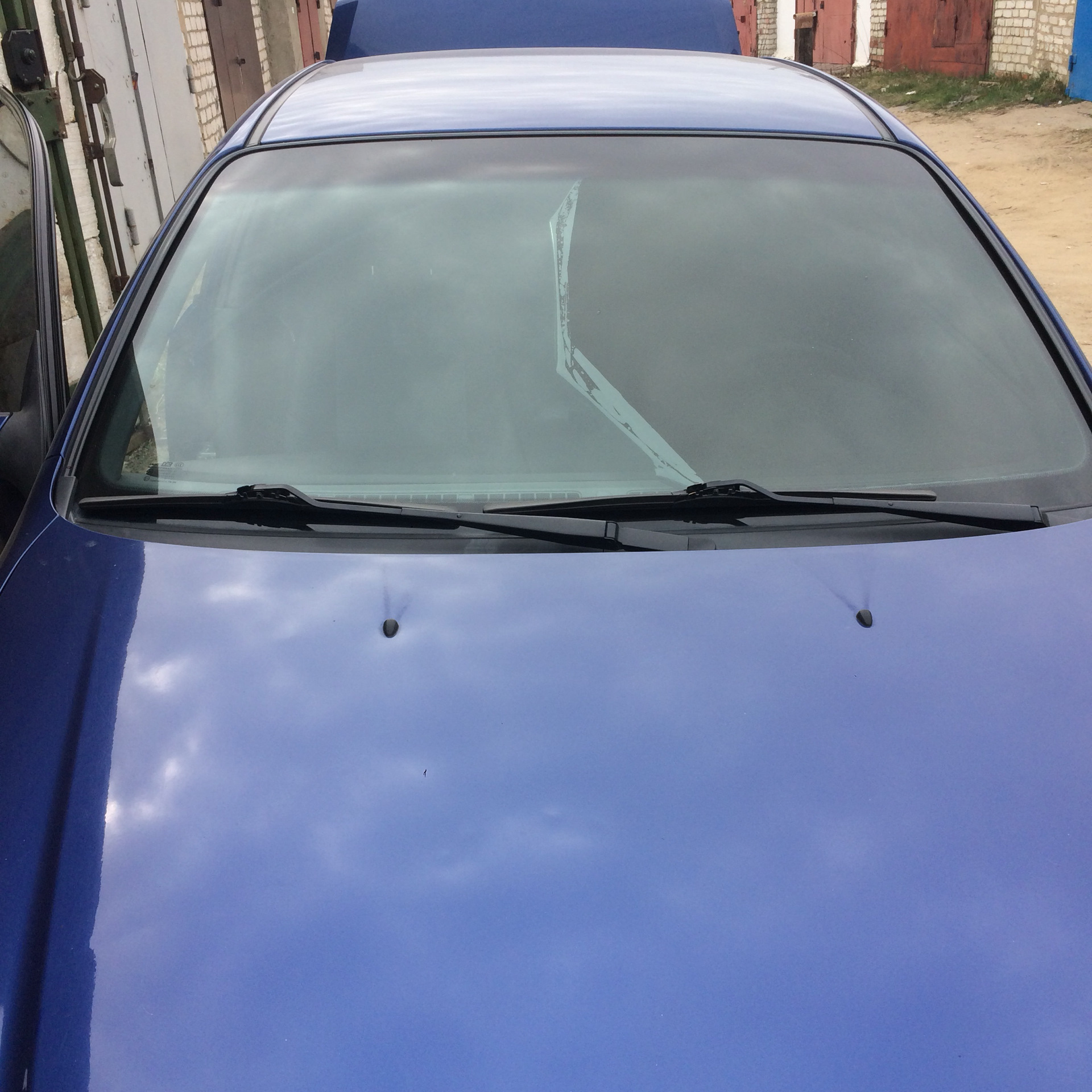 Тонировка лобового стекла. Тонировка лобового. Тонировка лобового стекла по госту 2021. Тонировка лобового по госту. Тонировка переднего лобового стекла.