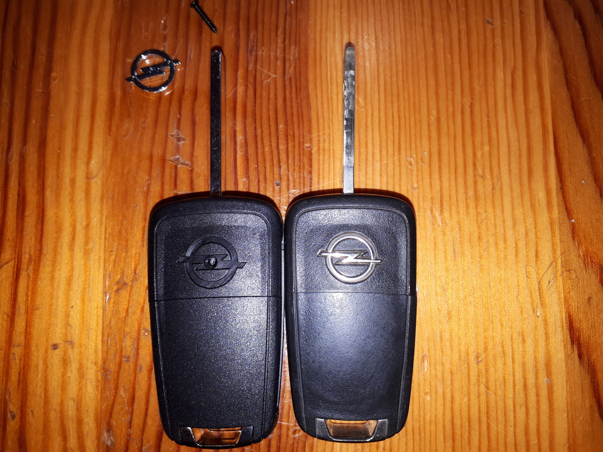 Замена ключа москва. Ключ Опель Мерива. Корпус ключа Opel Meriva b. Ключ Опель d542124. Opel b2955.