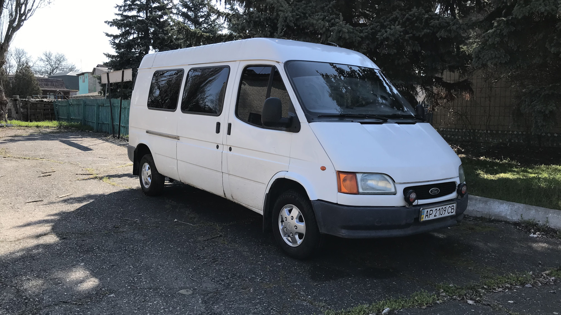 Ford Transit Maxi. Ford Transit макси база. Форд Транзит 2.5 дизель макси база. Форд Транзит лаборатория.