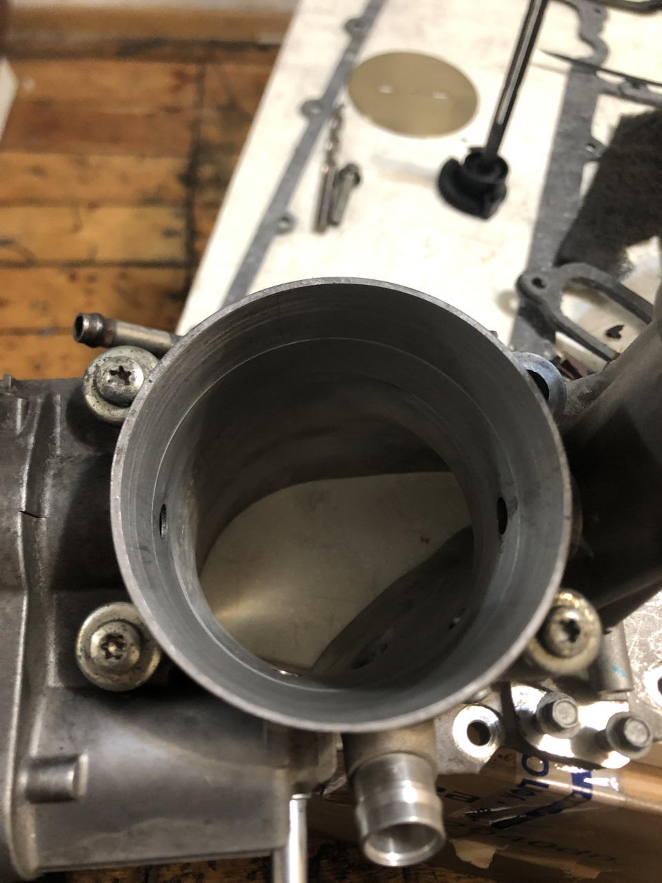 Дроссельная заслонка увеличенного диаметра — Jaguar XFR, 5 л, 2009 года ...