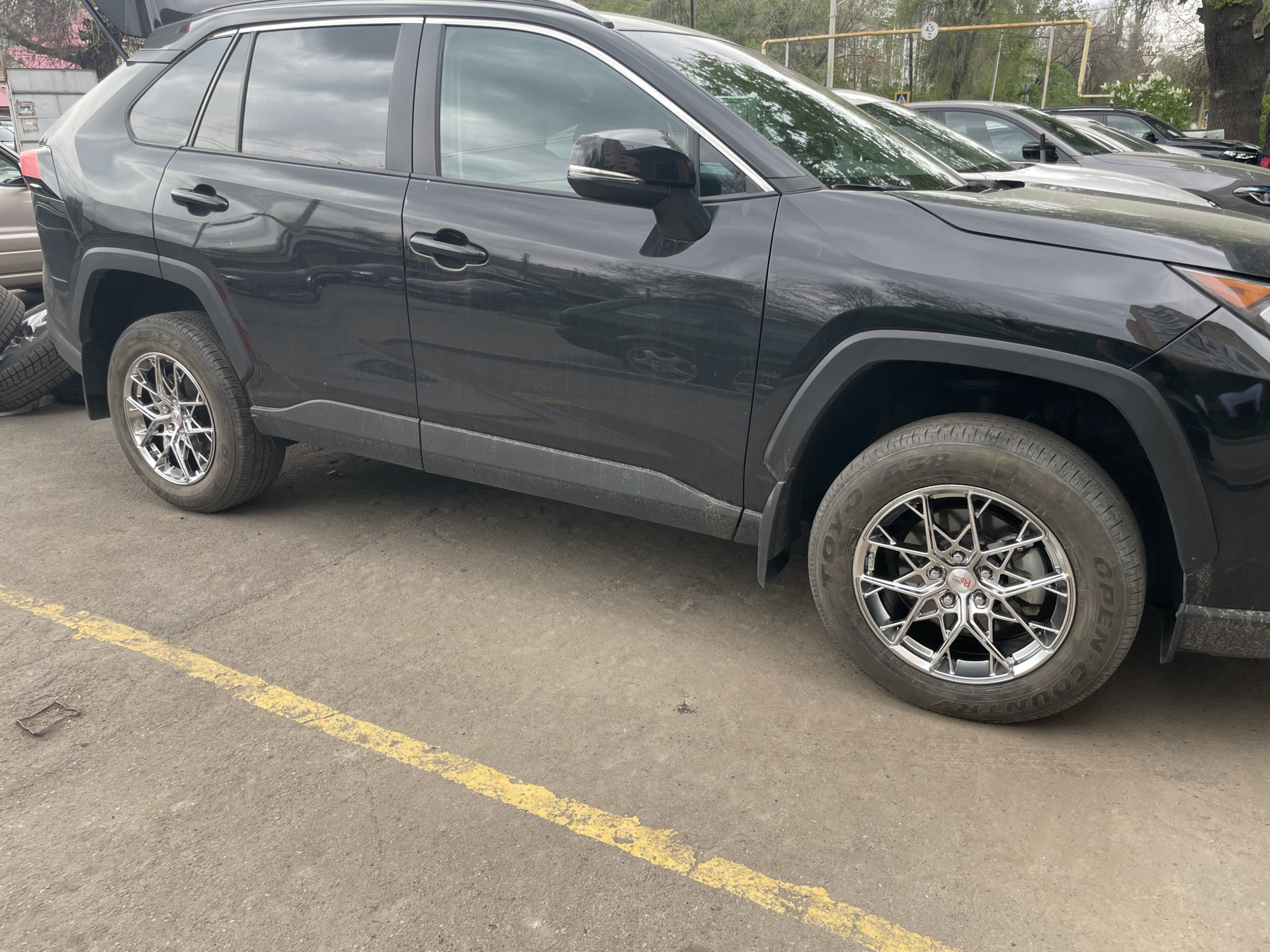 Новые диски — Toyota RAV4 (5G), 2,5 л, 2022 года | колёсные диски | DRIVE2