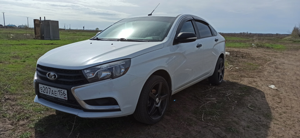 Диски R17 et 40 на весту — Lada Vesta (1G), 1,6 л, 2018 года | колёсные ...