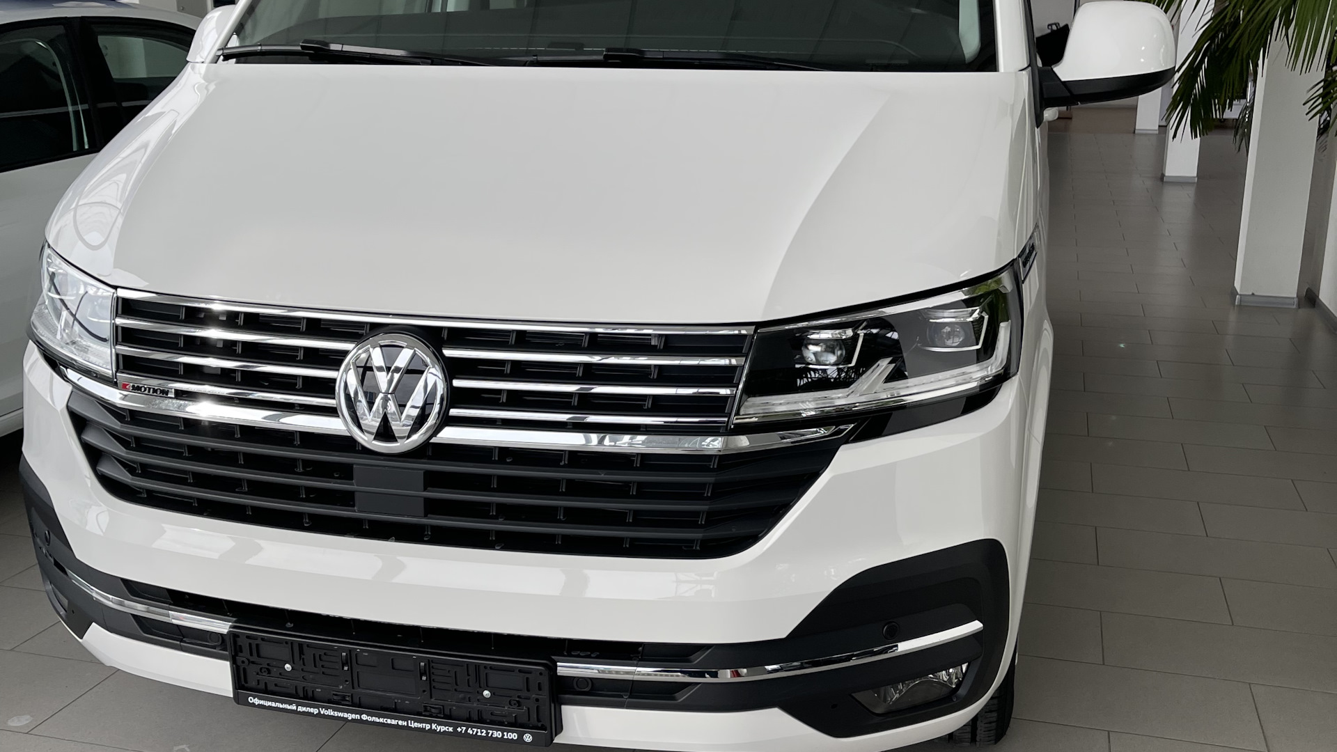 Volkswagen Caravelle (T6.1) 2.0 дизельный 2022 | Белый Candy на DRIVE2