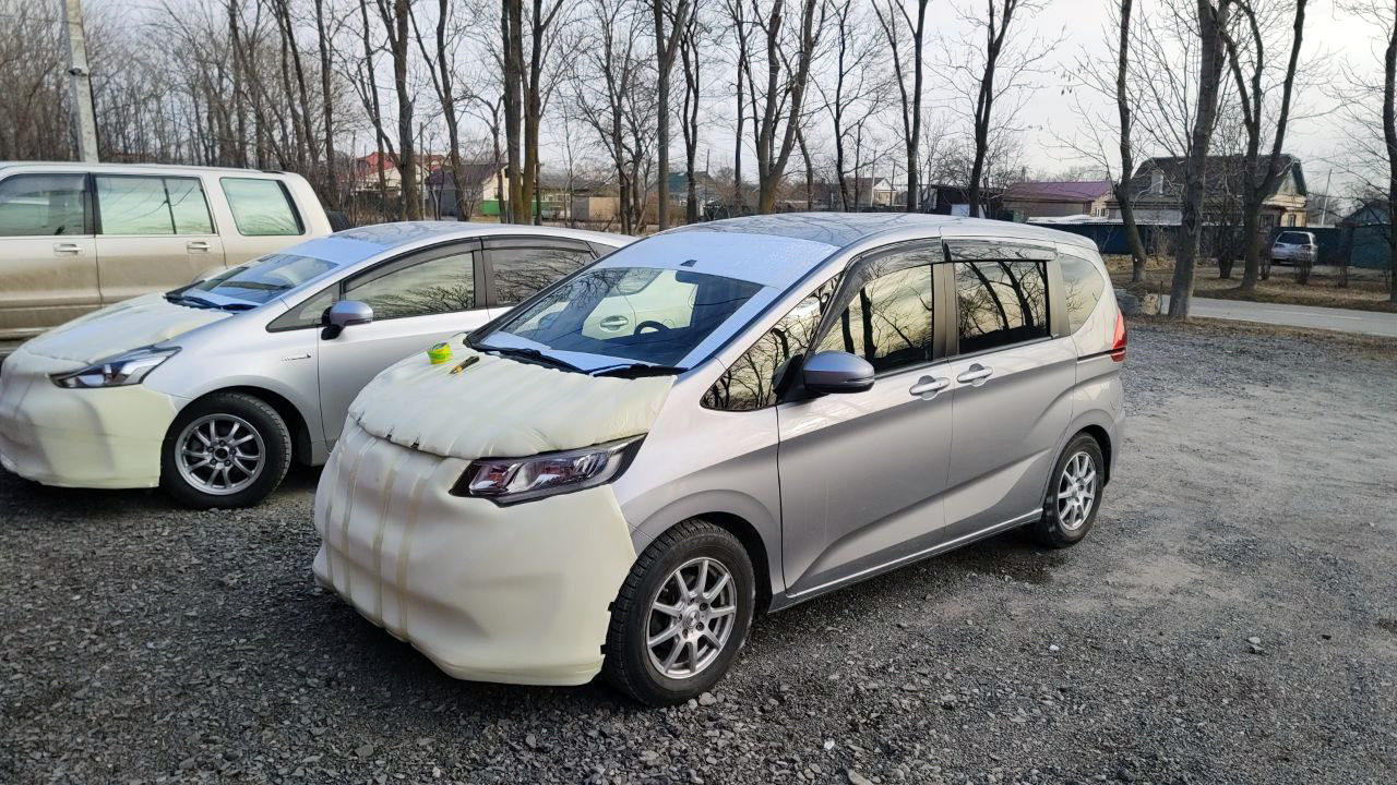 Honda freed 2 поколения