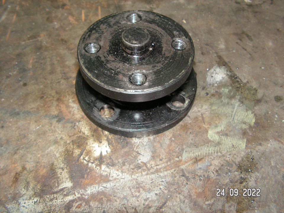 Старый переходной фланец уже не подошел. — Самодельный микроавтобус  ГЛОРИЯ