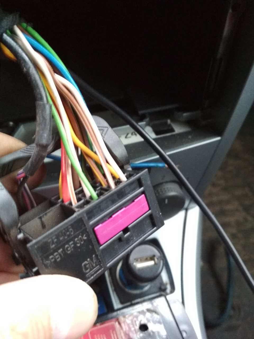 Подключение саба, нужна помощь! — Opel Astra H, 1,6 л, 2012 года ...