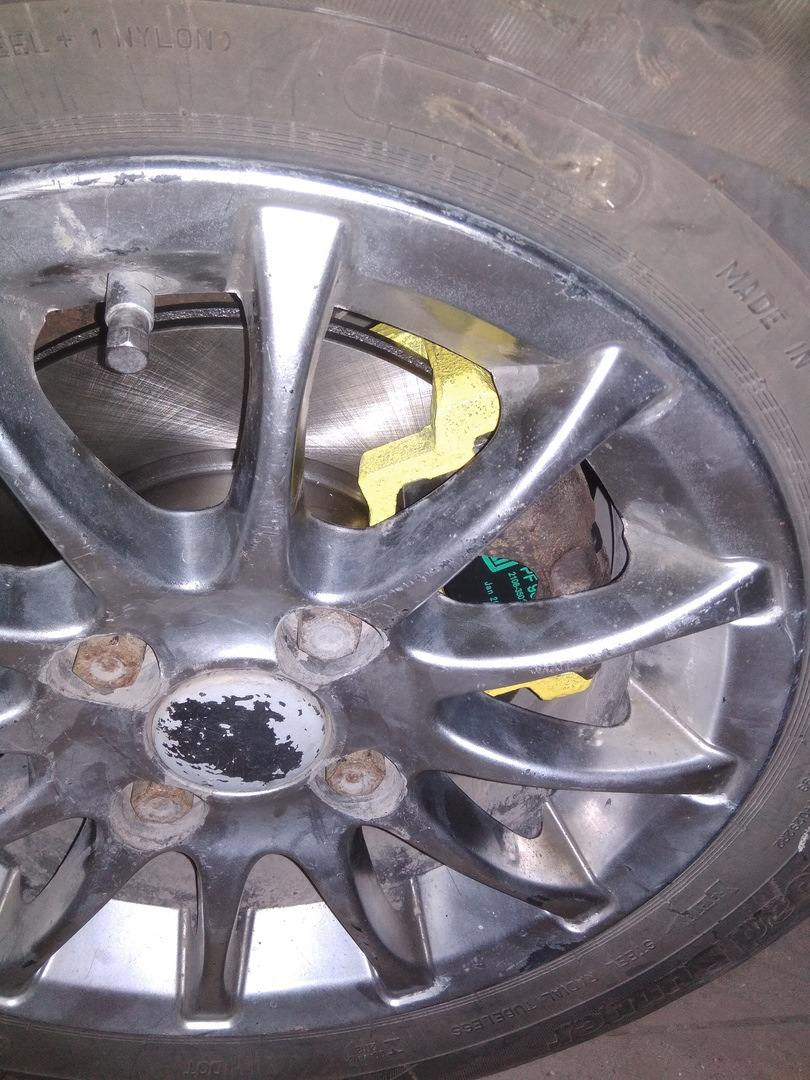 Замена передних и задних колодок, а также тормозных дисков и барабанов ...