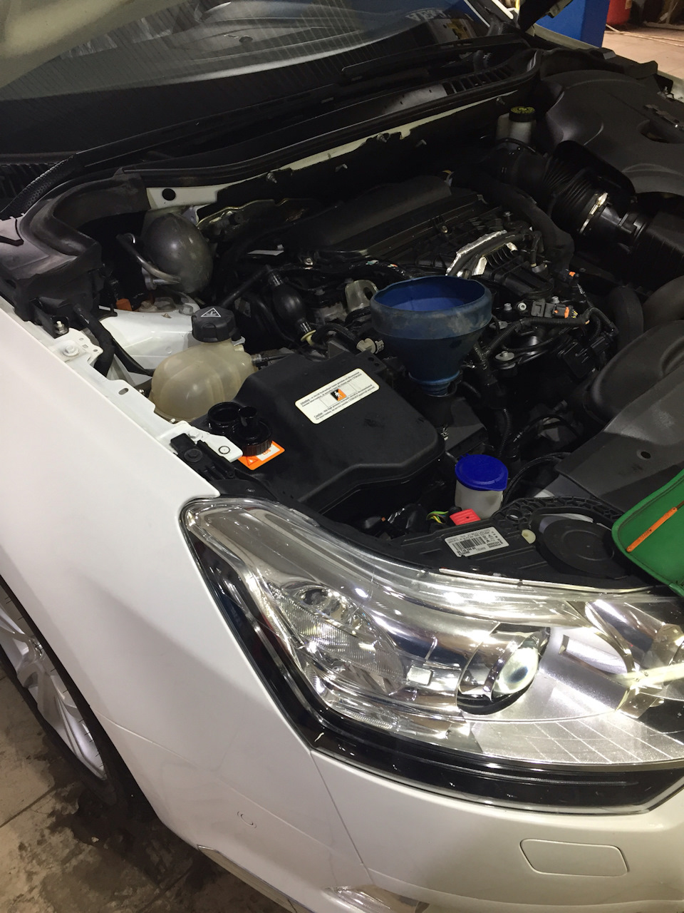 Первое ТО после покупки. — Citroen C5 (2G), 2 л, 2012 года | плановое ...