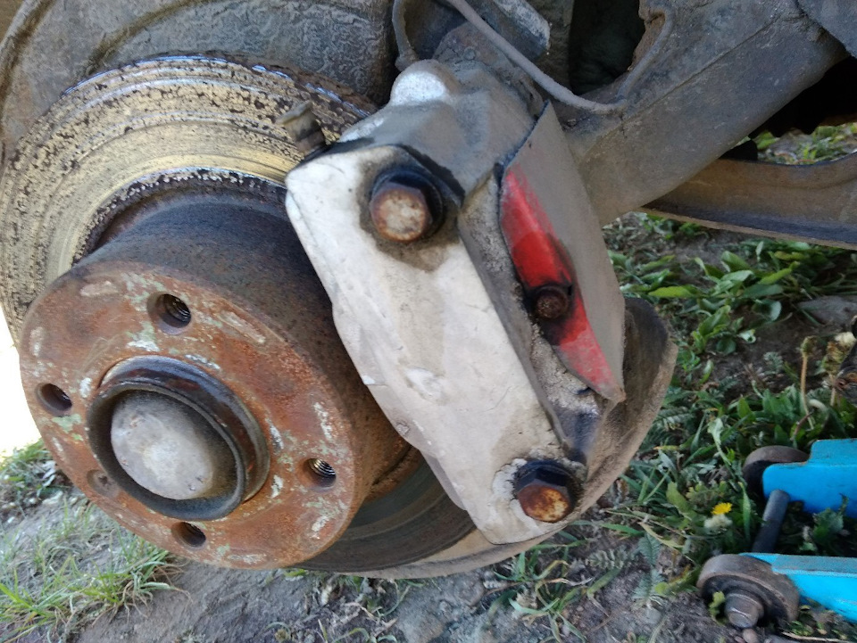 Как снять плафон освещения салона рено дастер - 90 фото