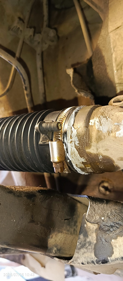 Всё посадил на герметик+старый хомут под отвёртку. — Nissan Almera V (G11/15)