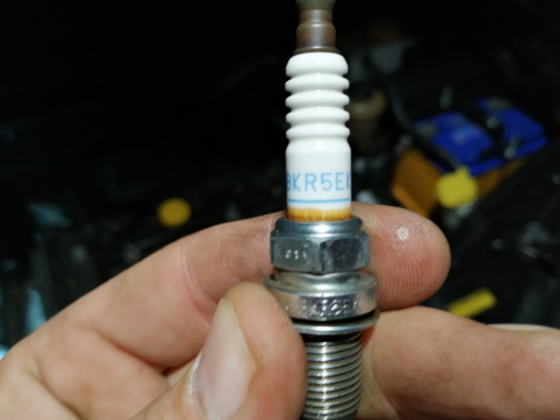 Burnt ceramic on spark plugs