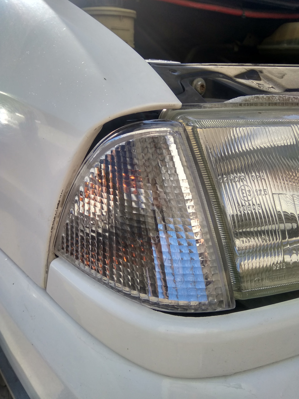 Установка нового переднего повторителя поворота — Peugeot Expert (1G ...