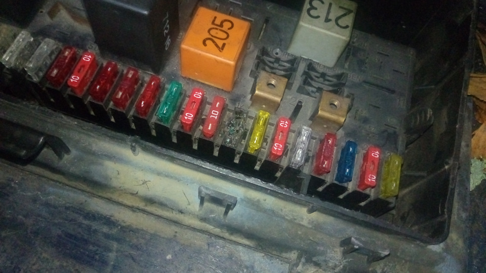 Ауди 80 б4 предохранитель подсветки Подвела подсветка приборки - Audi 80 (B3), 1,8 л, 1987 года своими руками DRIVE2