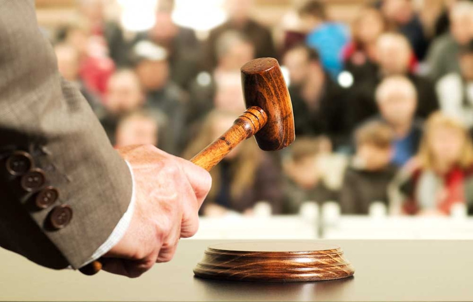 Фото в бортжурнале BMW 7 series (E23)